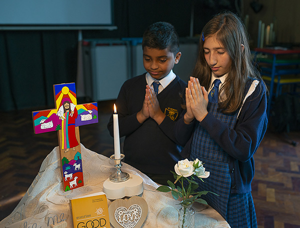 collective-worship-at-st-michaels-1a